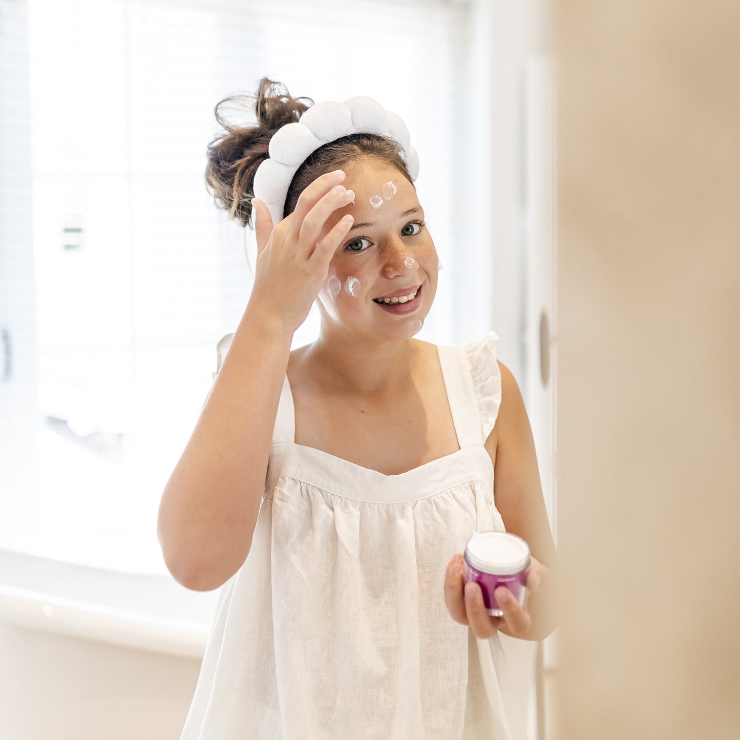 ITS GLOW TIME | Hydra light moisturiser